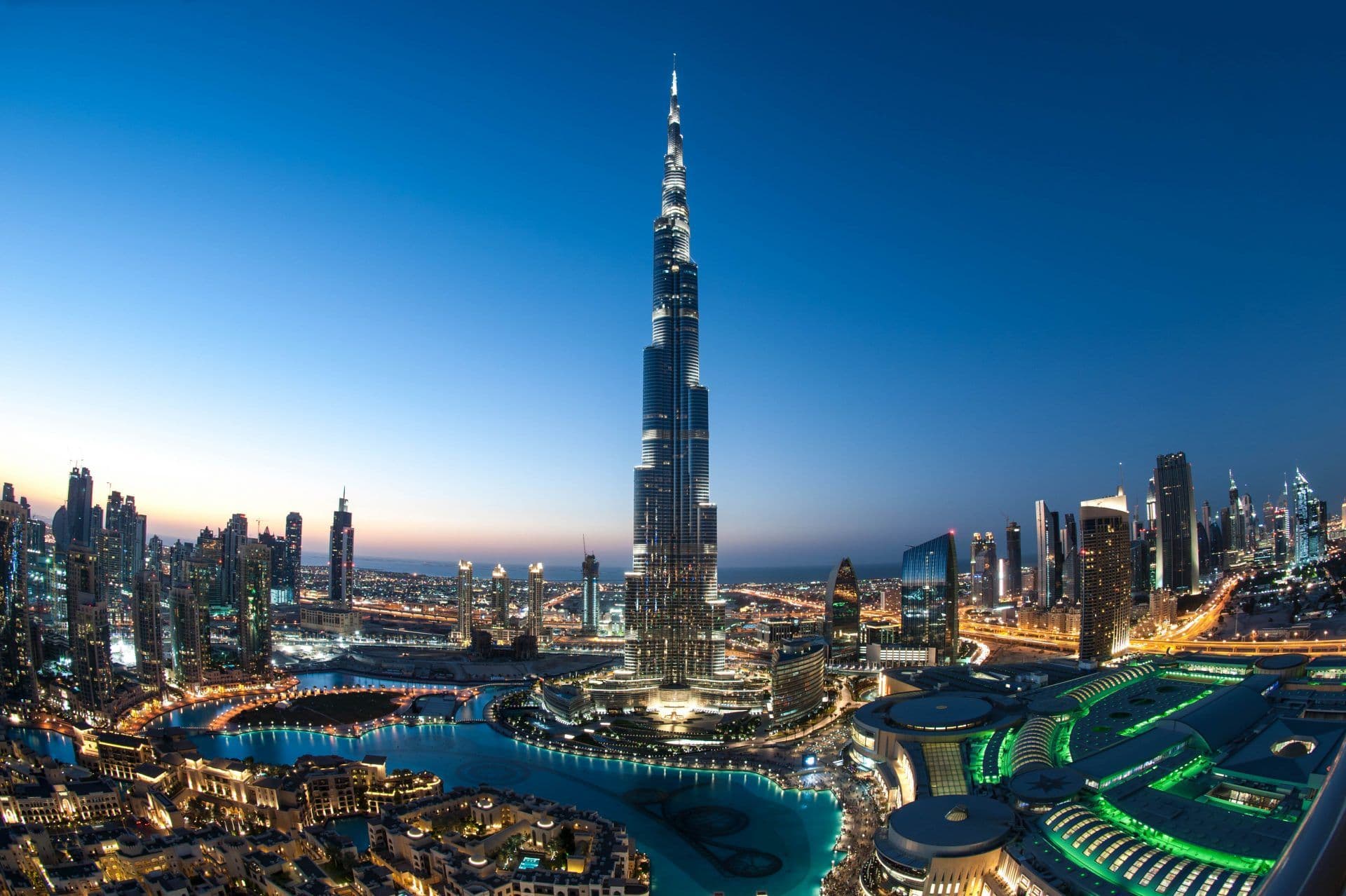 The average price per square foot of residential property in Dubai in 2025